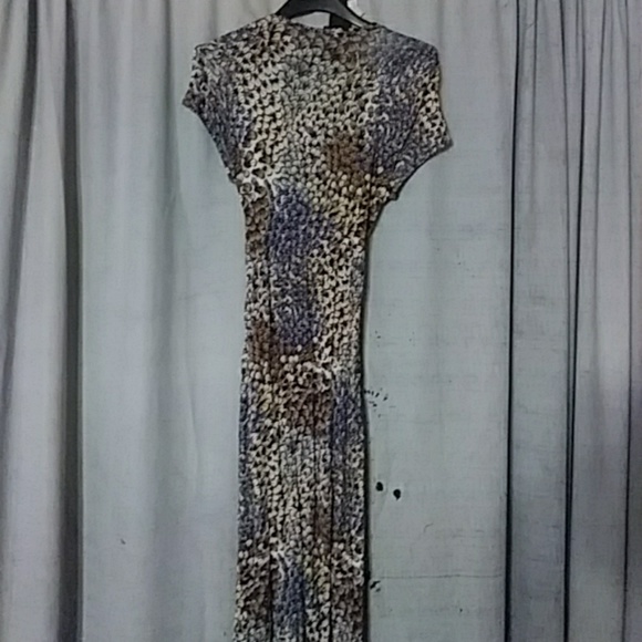 DESIGNER WRAP DRESS - Picture 4 of 4